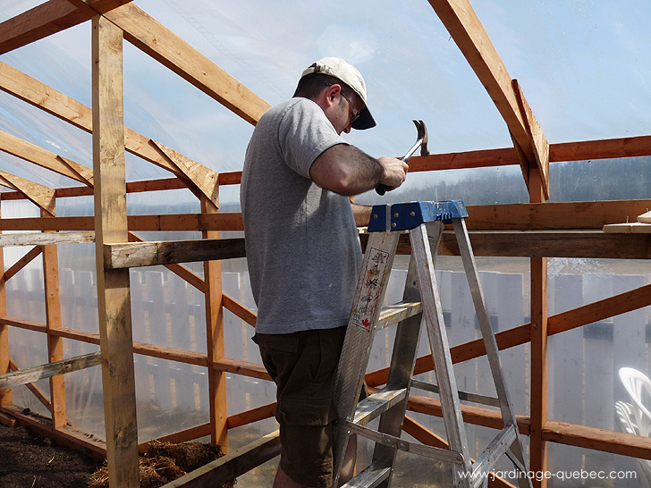 Tablettes pour serre