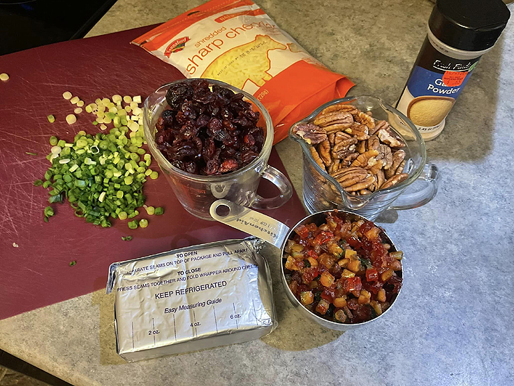 Boule de fromage aux canneberges et aux pacanes