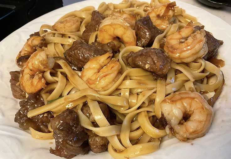 nouilles-teriyaki-au-steak-et-crevettes