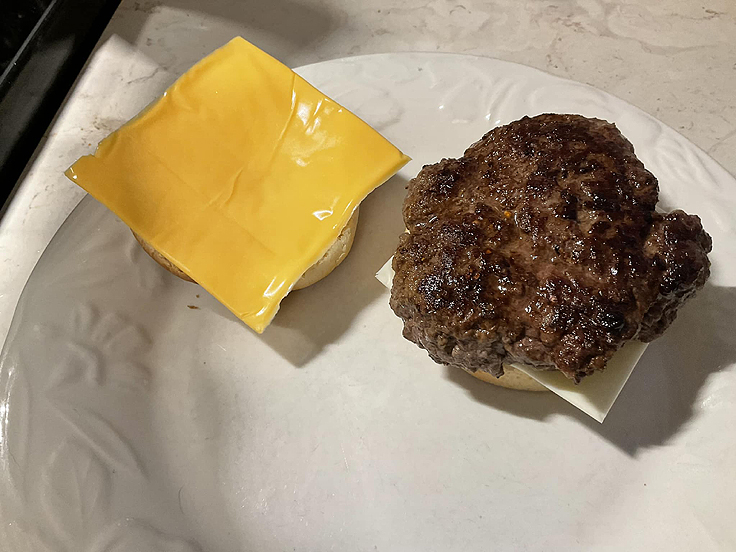 Pizza burger / Hamburger caruso