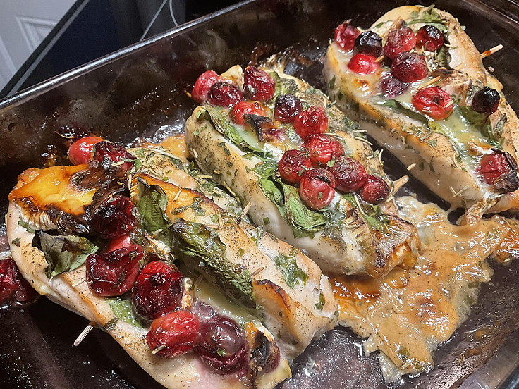 Poitrines de poulet farcies aux canneberges et brie