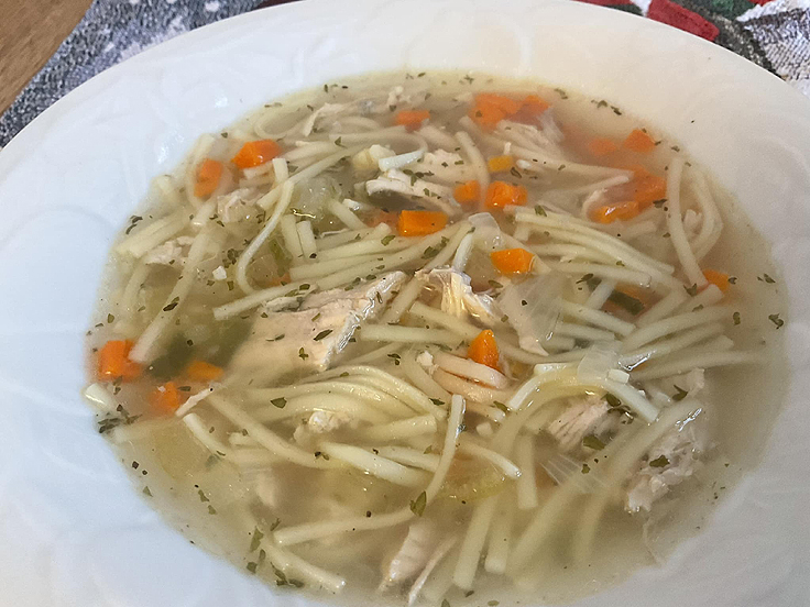 Soupe au poulet et au riz