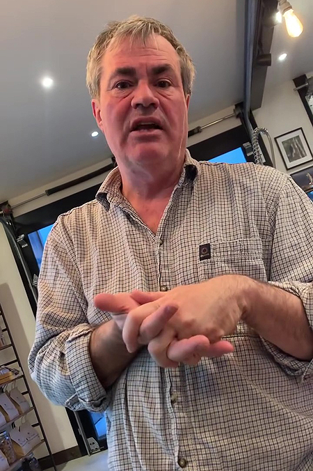 Yvan Perreault - Au jardin des noix